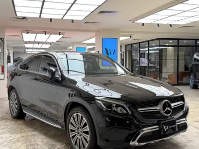 2019 مرسيدس - بنز جي إل سي 300 كوبيه