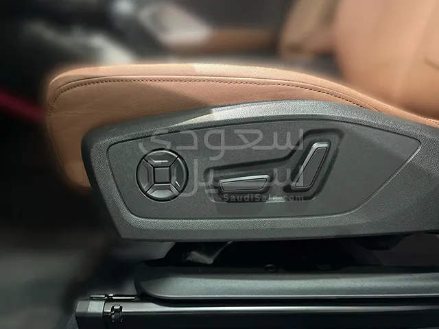 2024 Audi Q3 S Line