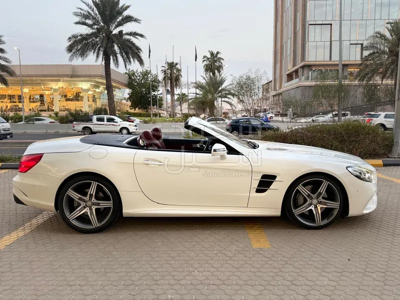 2019 Mercedes-Benz SL 400