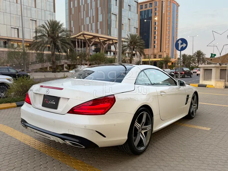 2019 Mercedes-Benz SL 400