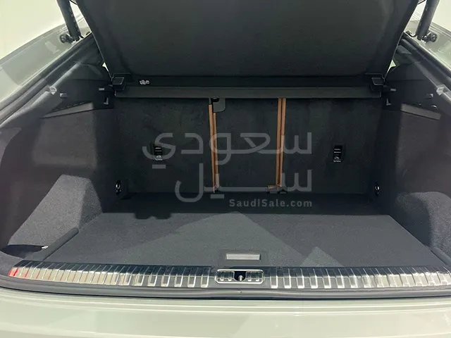 2024 Audi Q3 S Line