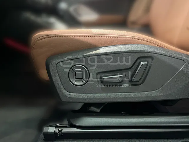 2024 Audi Q3 S Line