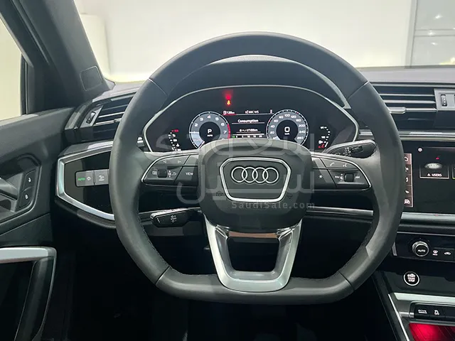 2024 Audi Q3 S Line