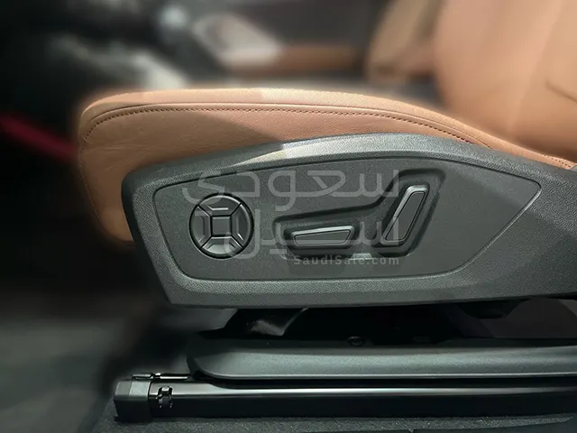 2024 Audi Q3 S Line