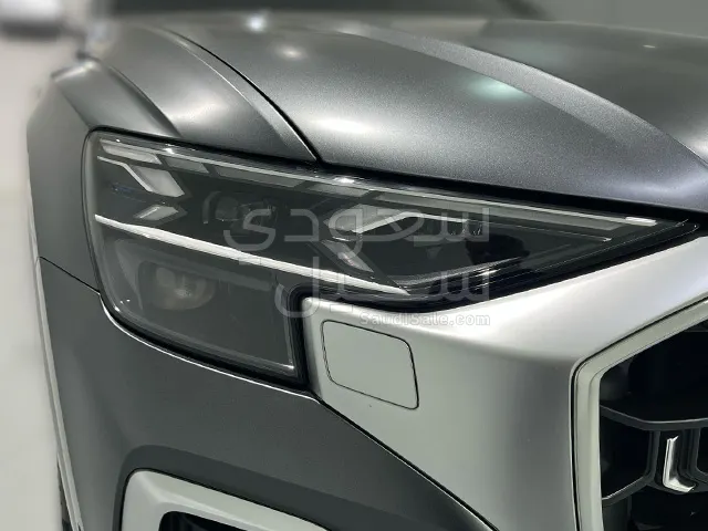 2024 Audi SQ8