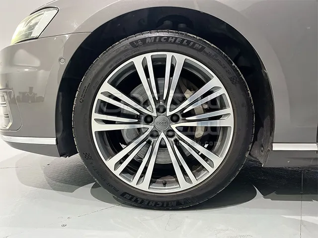 2020 Audi A8 50 TEFI
