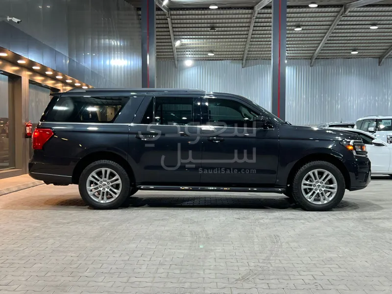 2023 فورد اكسبيديشن اكس ال تي