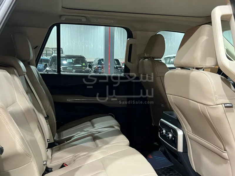2023 فورد اكسبيديشن اكس ال تي