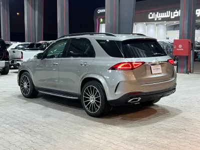2021 مرسيدس - بنز جي إل إي 350