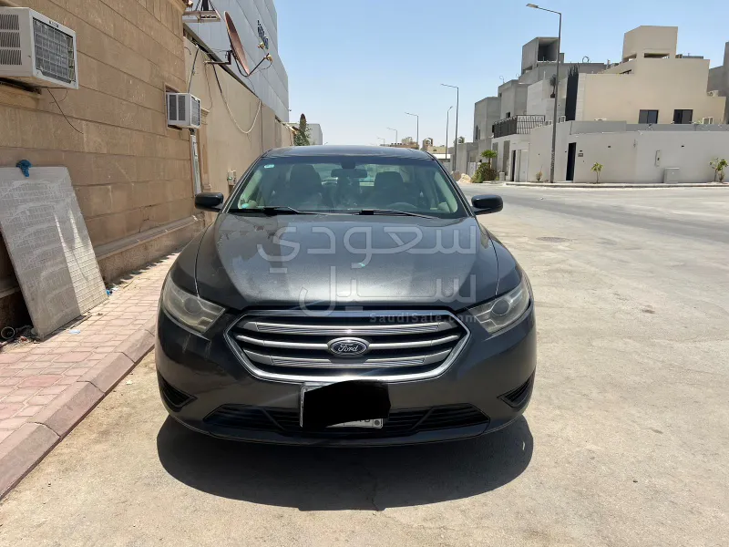 2017 فورد توروس
