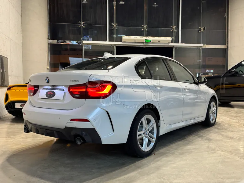 2023 BMW 1 Series 120i