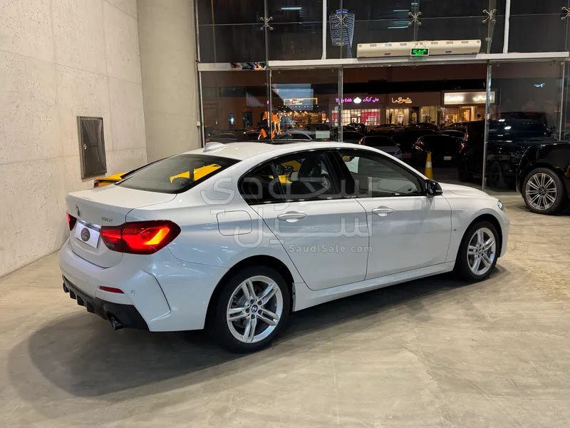 2023 BMW 1 Series 120i