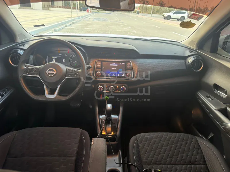 2023 Nissan Kicks SL