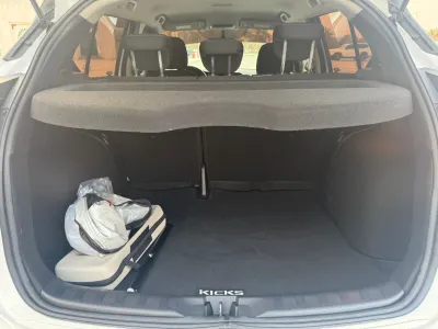 2023 Nissan Kicks SL