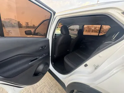 2023 Nissan Kicks SL