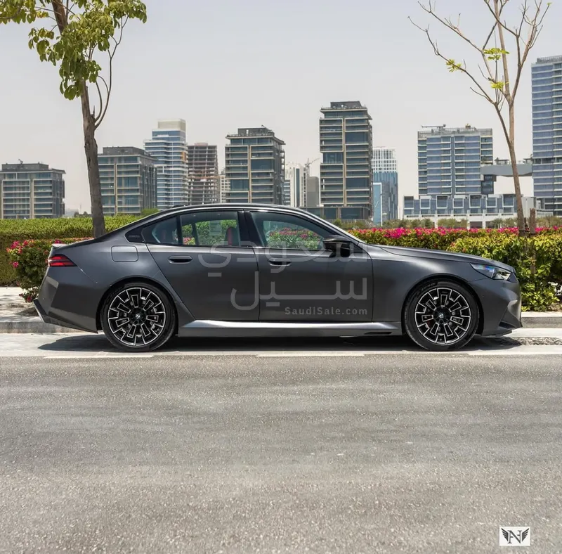 2025 BMW M Series M5 Competition
