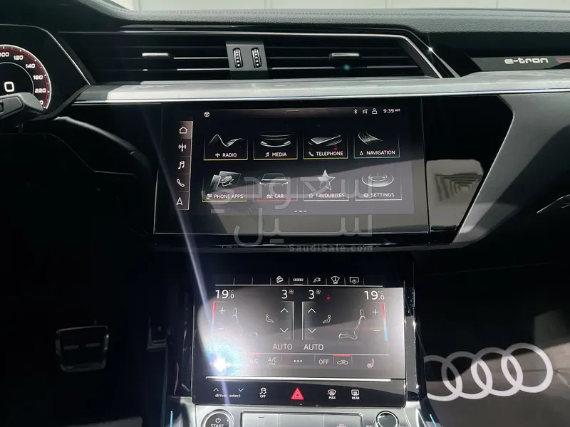 2024 Audi e-tron Sportback S line 55 quattro