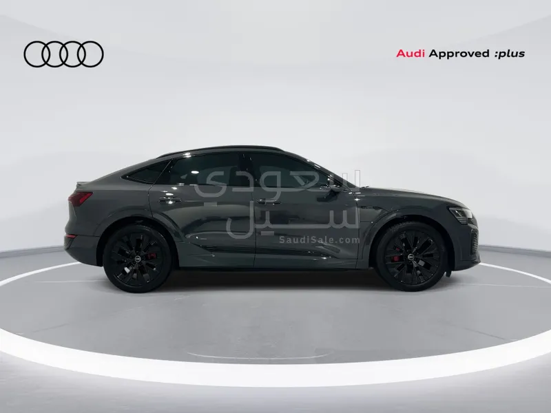 2024 Audi e-tron Sportback S line 55 quattro