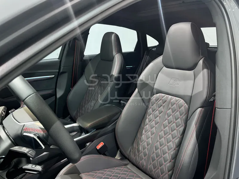 2024 Audi e-tron Sportback S line 55 quattro