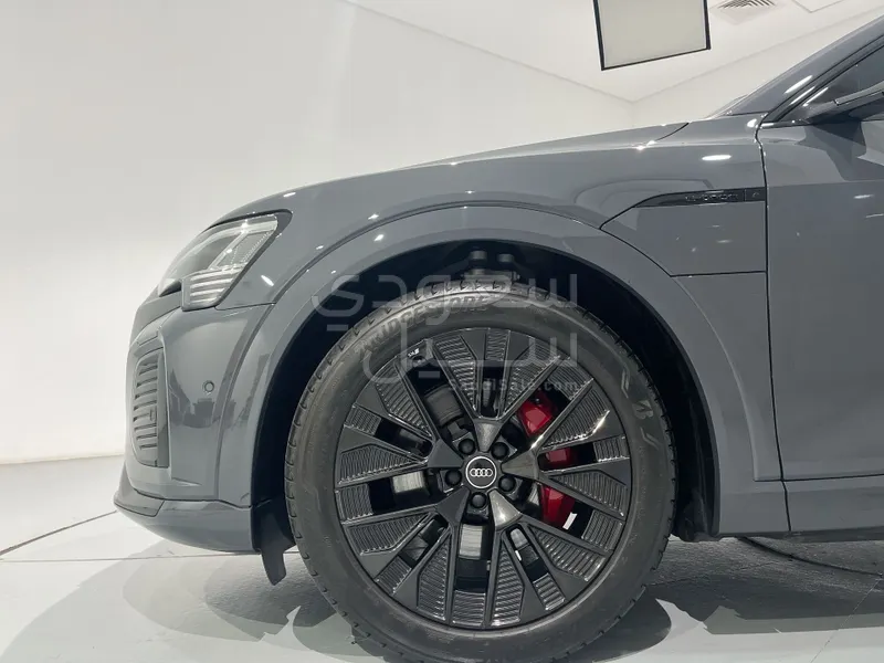 2024 Audi e-tron Sportback S line 55 quattro