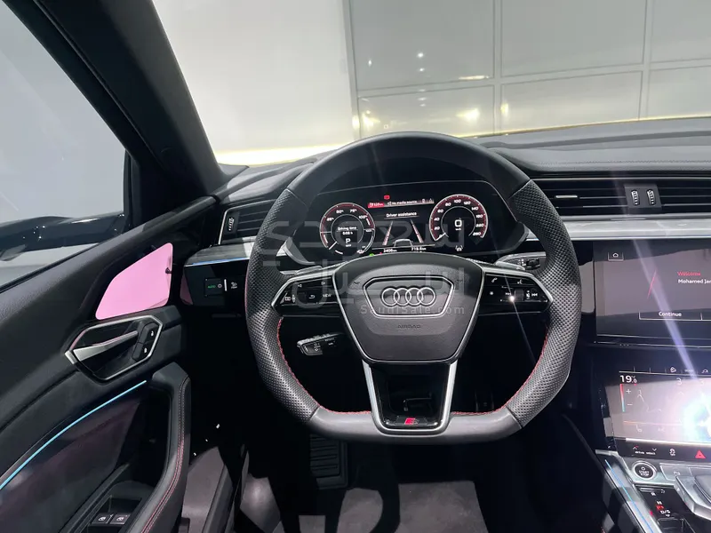 2024 Audi e-tron Sportback S line 55 quattro