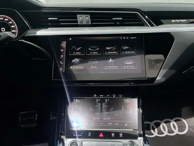 2024 Audi e-tron Sportback S line 55 quattro