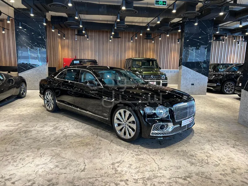 2020 بنتلي كونتيننتل فلاينج سبير الاصدار الاول
