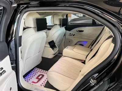 2020 بنتلي كونتيننتل فلاينج سبير الاصدار الاول