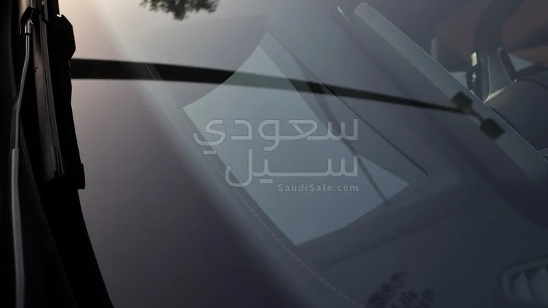 2025 مرسيدس - بنز سي 200 أي إم جي