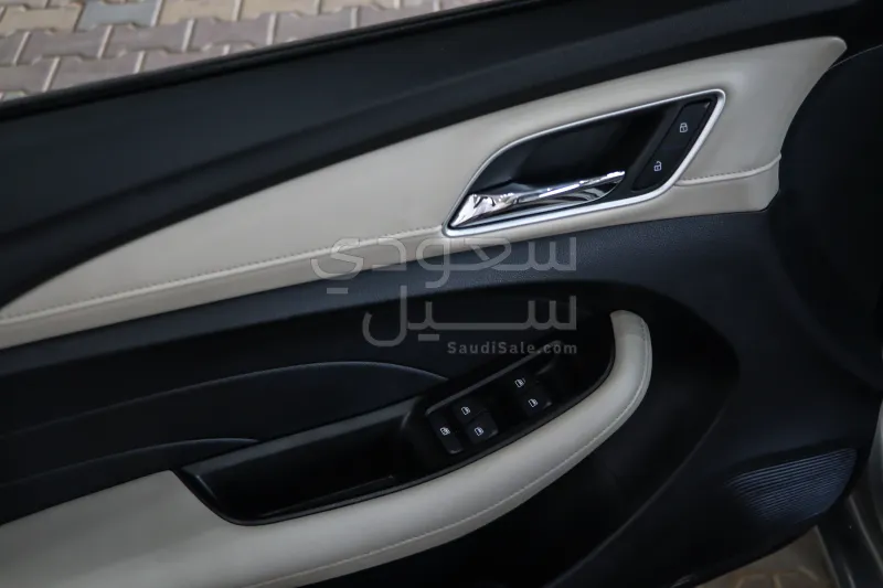 2023 MG MG 5