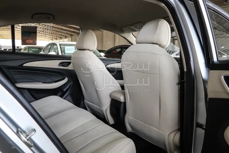 2023 MG MG 5
