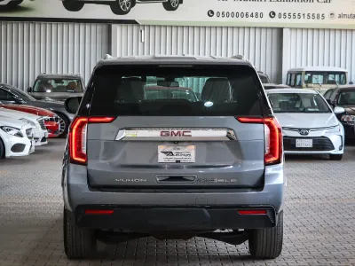 2021 GMC Yukon SLE