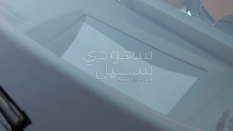 2025 مرسيدس - بنز سي 200 أي إم جي