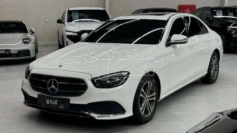 2021 Mercedes-Benz E 200