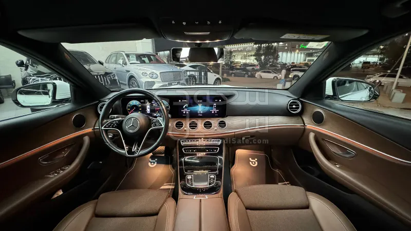 2021 Mercedes-Benz E 200