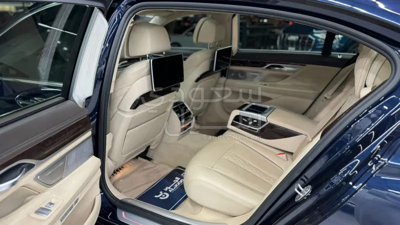 2016 BMW 7 Series 750Li