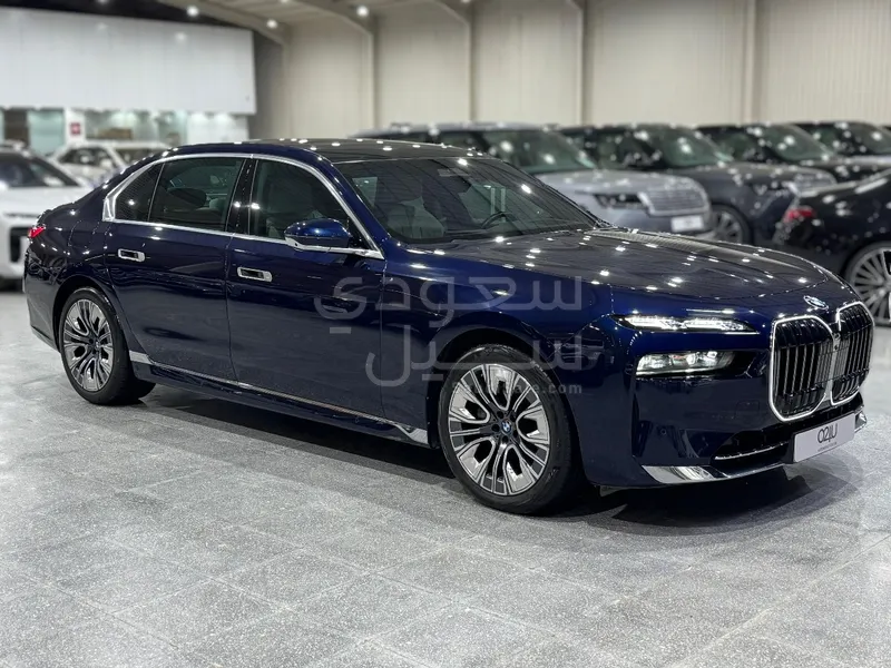 2023 BMW 7 Series 735i