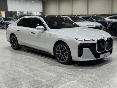 2023 BMW 7 Series 740i