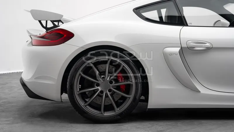 2016 Porsche Cayman GT4