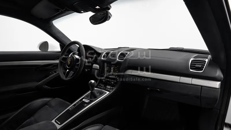 2016 Porsche Cayman GT4