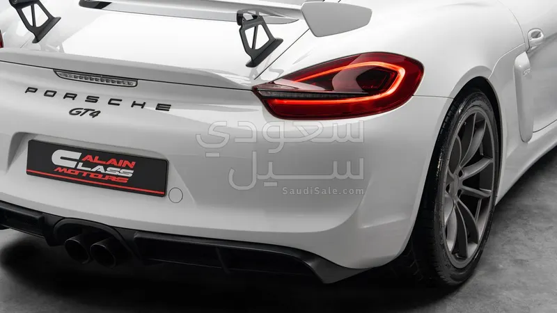 2016 Porsche Cayman GT4
