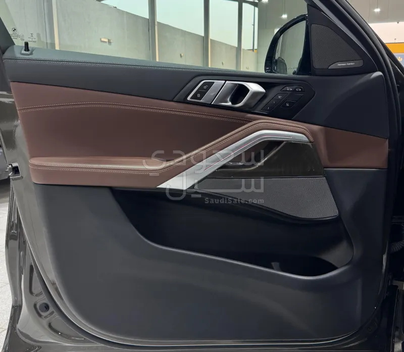 2023 BMW X Series 6 M Kit