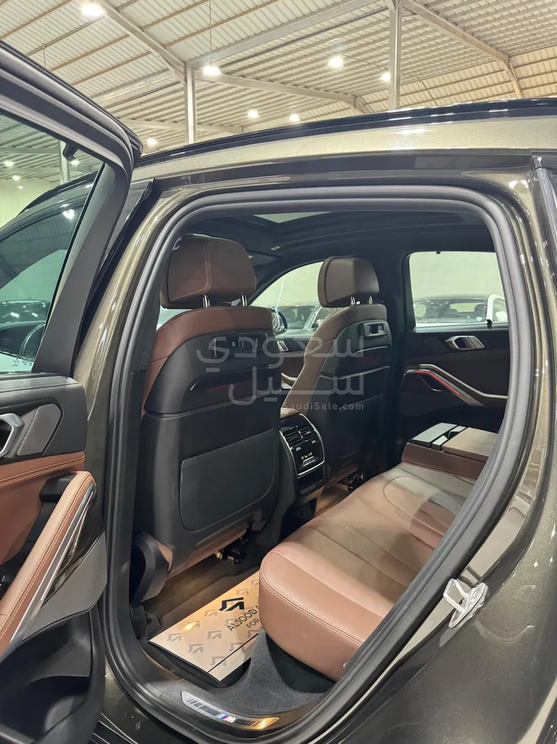 2023 BMW X Series 6 M Kit