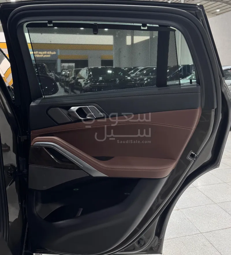 2023 BMW X Series 6 M Kit
