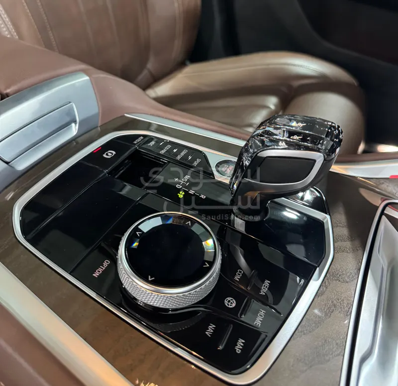 2023 BMW X Series 6 M Kit