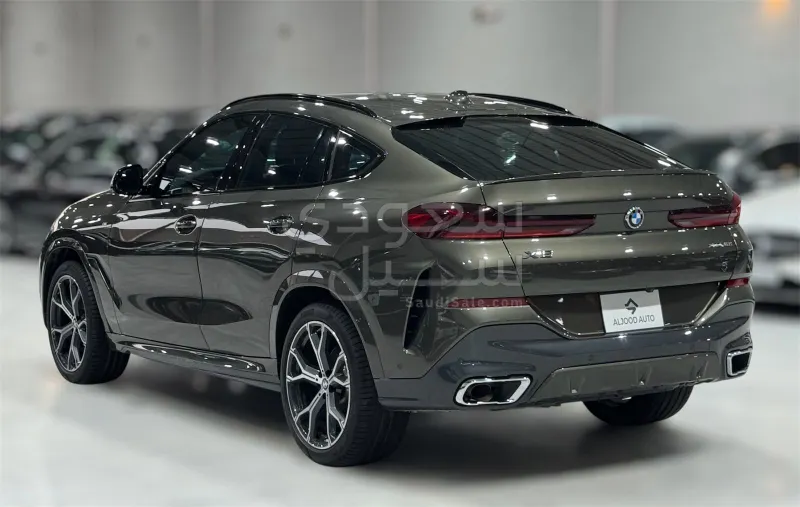 2023 BMW X Series 6 M Kit
