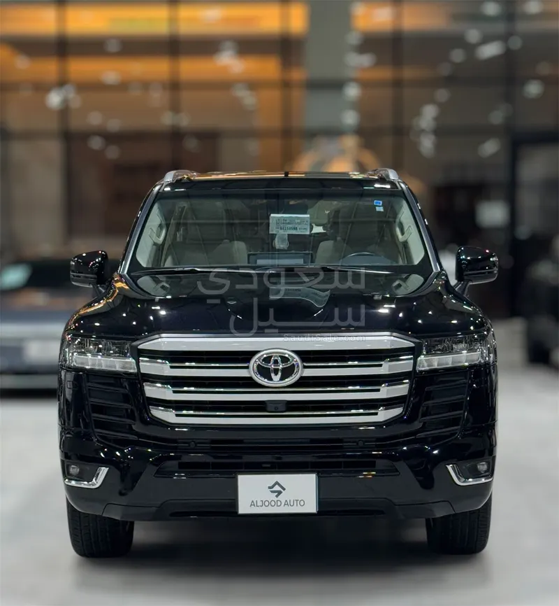 2024 Toyota Land Cruiser GXR 4