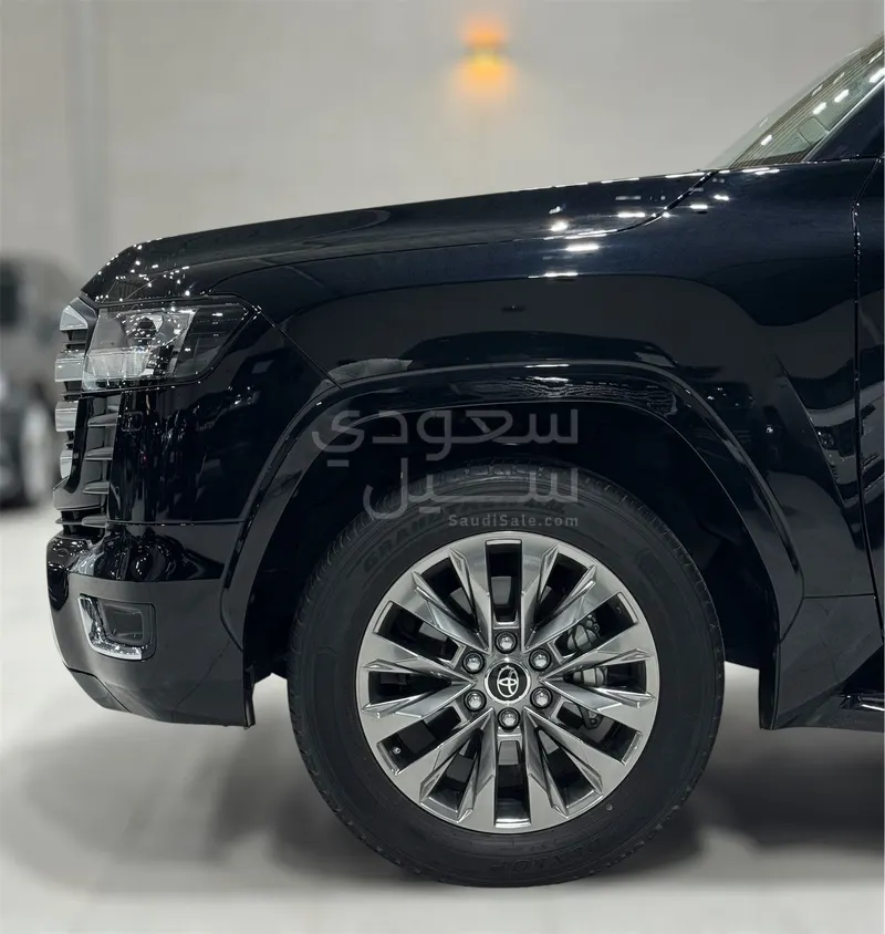 2024 Toyota Land Cruiser GXR 4
