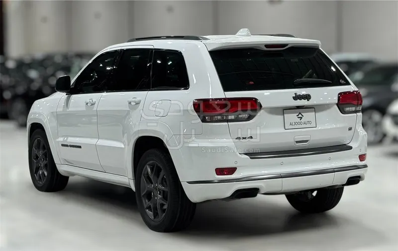 2020 Jeep Grand Cherokee