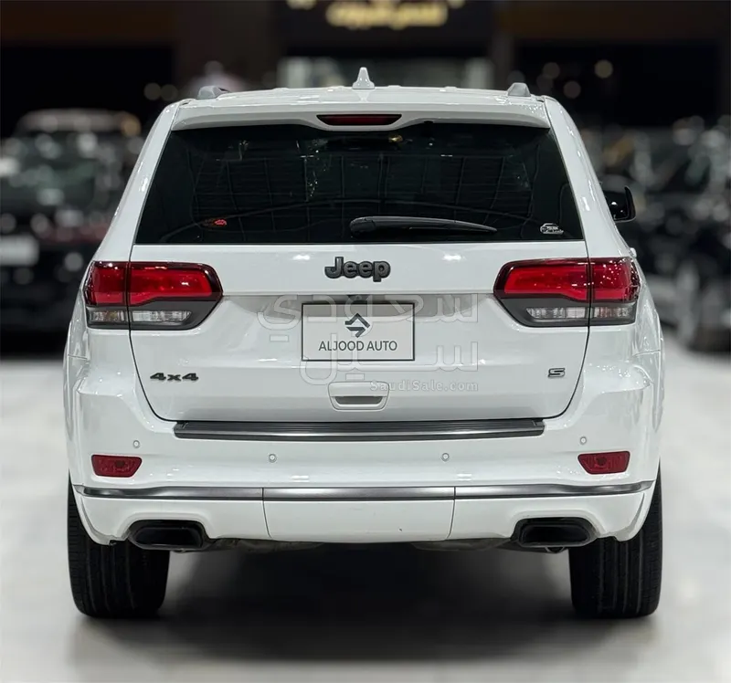 2020 Jeep Grand Cherokee